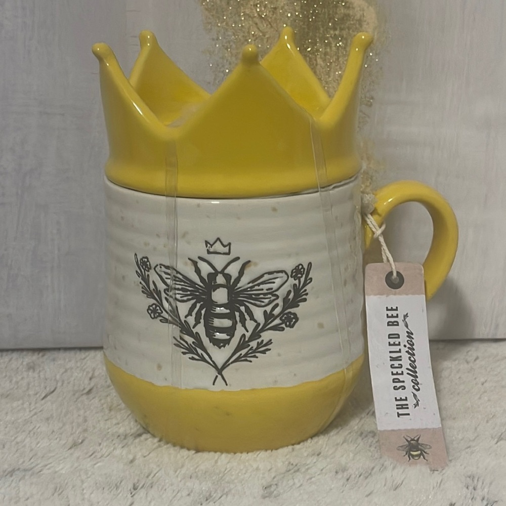 QUEENBEE 🐝 - Lidded Mug 2O oz. 🔥🎁😍
